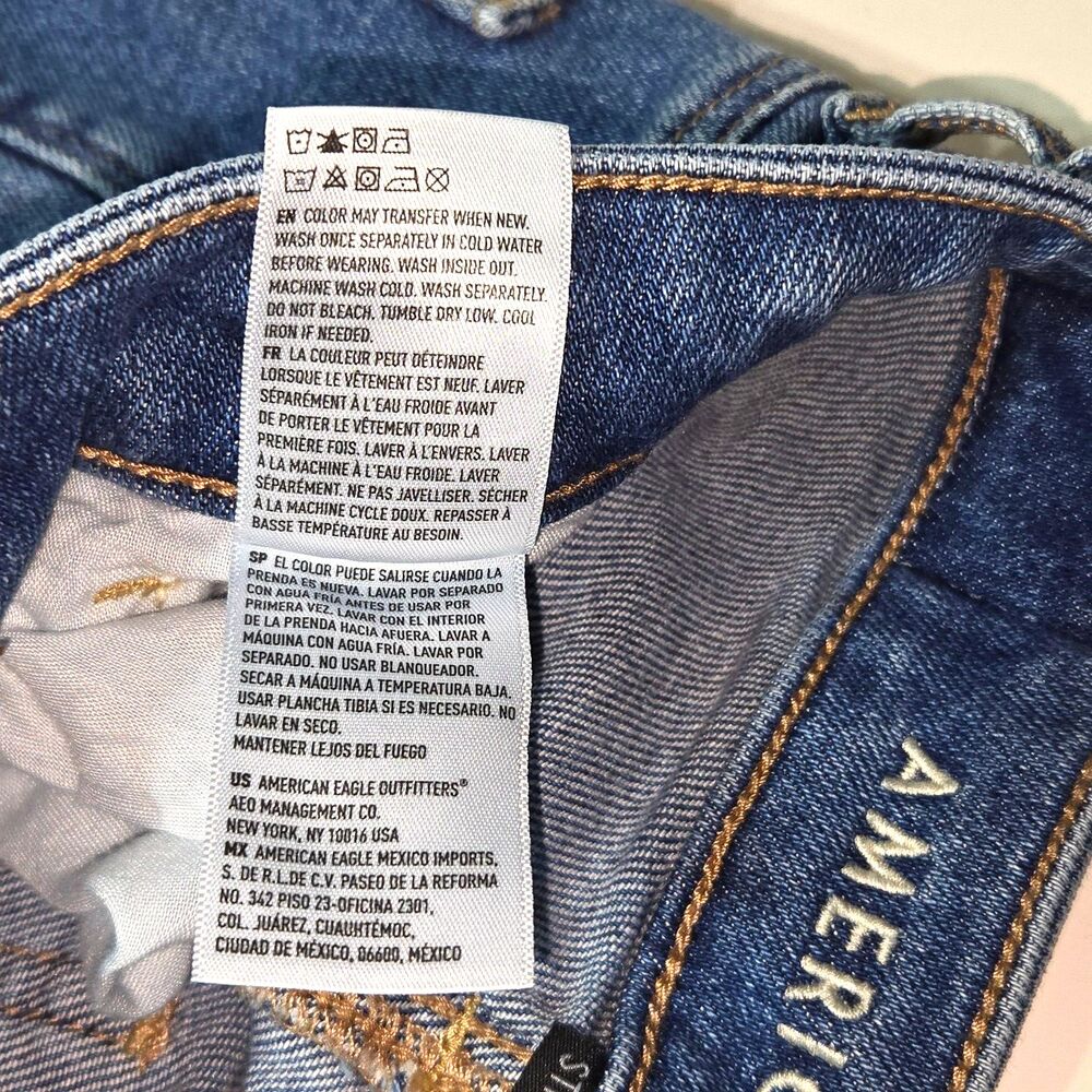 American Eagle High Waisted Mom Jeans Distressed Raw Hem Women's Size 00 X Short - Picture 12 of 12